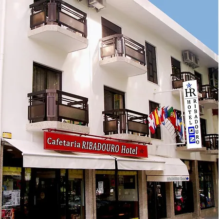 Hotell Ribadouro *